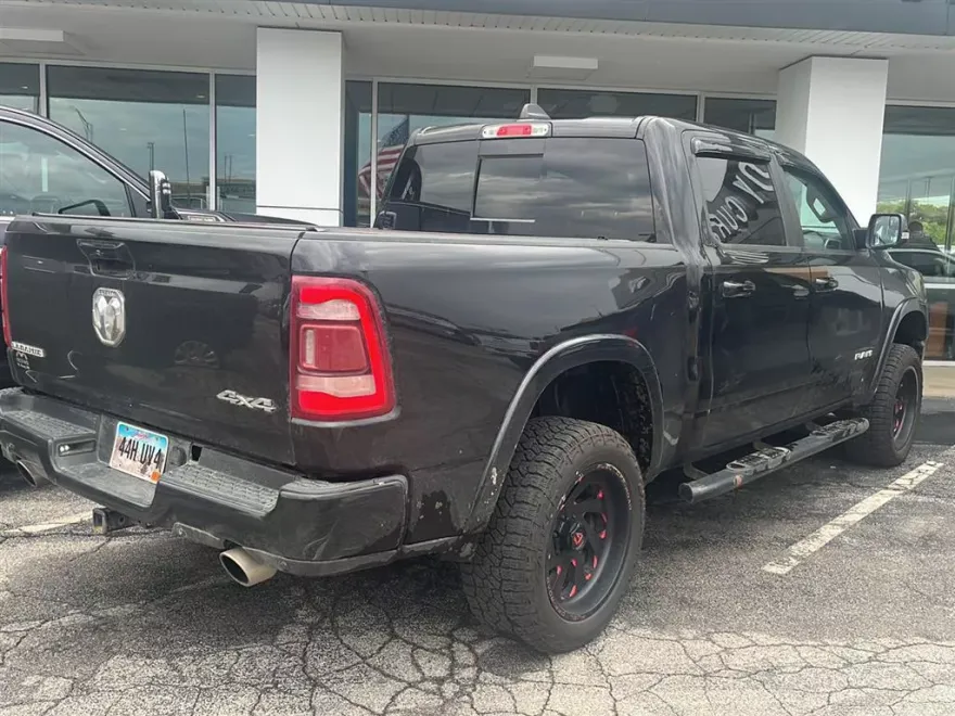 2019 Ram 1500 Laramie photo 1