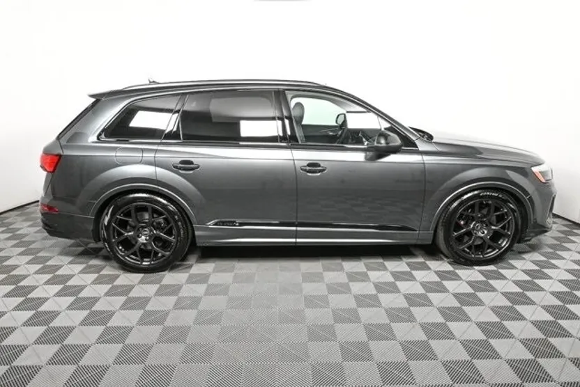 2026 Audi SQ7 Premium Plus photo 1