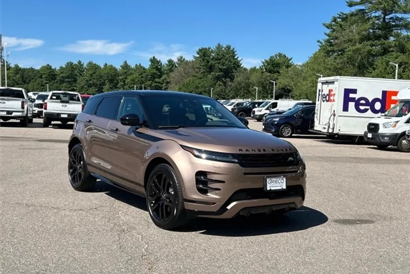 2024 Land Rover Range Rover Evoque Dynamic SE photo 1