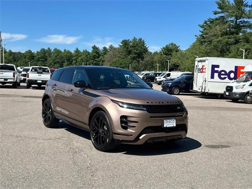2024 Land Rover Range Rover Evoque Dynamic SE photo 1