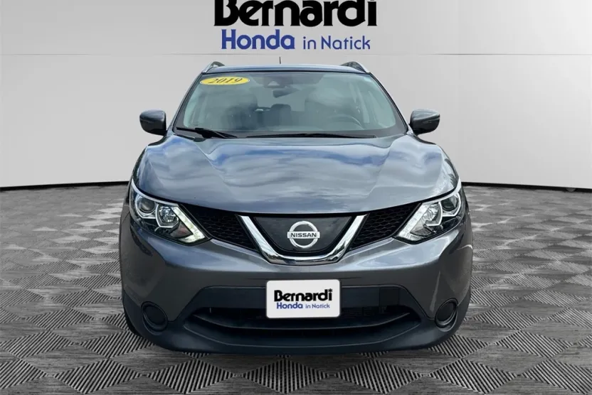 2019 Nissan Rogue Sport SV photo 1