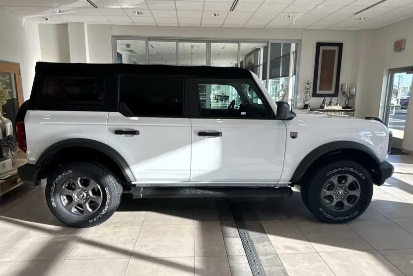 2022 Ford Bronco Big Bend photo 1