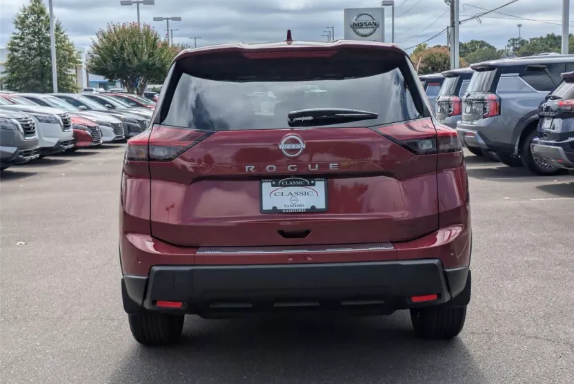 2026 Nissan Rogue SV photo 1
