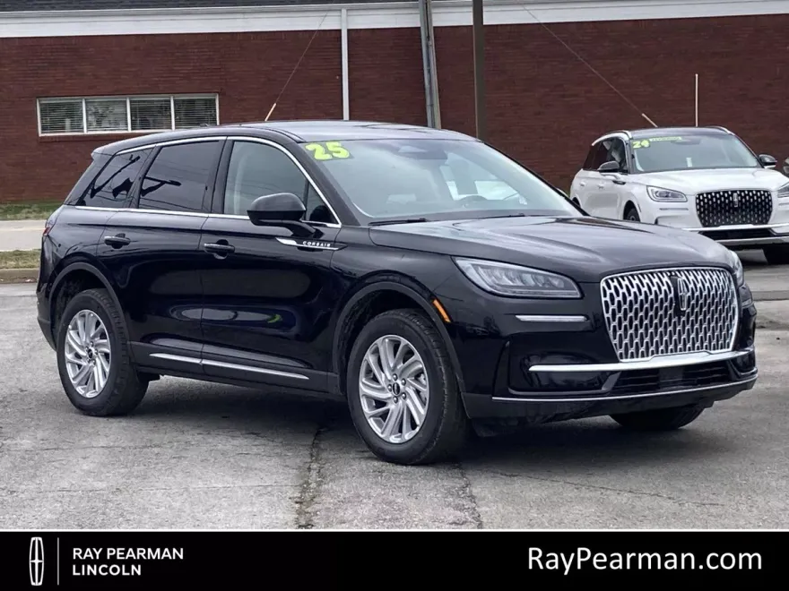 2025 Lincoln Corsair Premiere photo 1