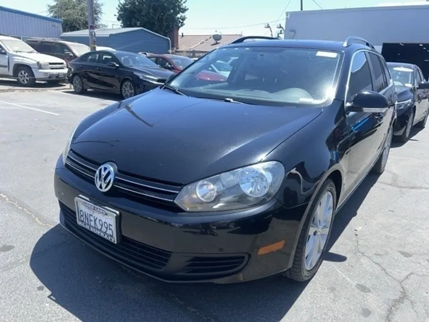 2013 Volkswagen Jetta SportWagen 2.0 TDI photo 1