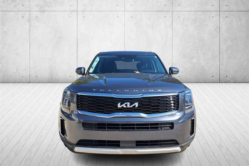 2022 Kia Telluride S photo 1