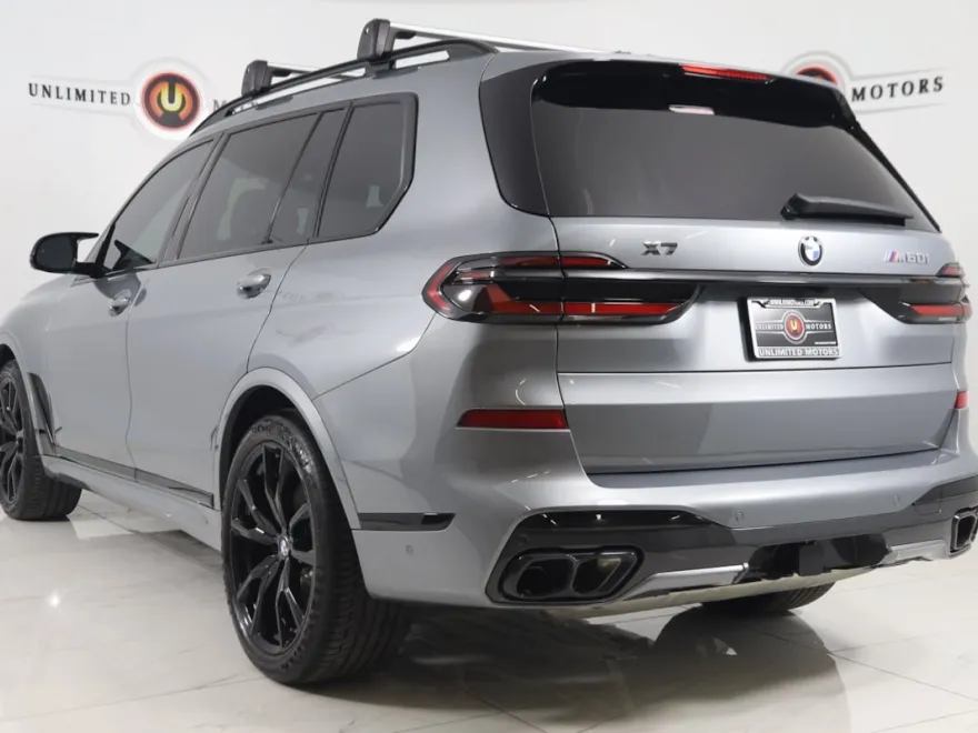 2025 Bmw X7 M60i photo 1