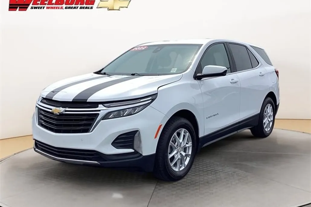 2022 Chevrolet Equinox LT photo 1
