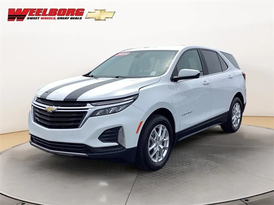 2022 Chevrolet Equinox LT photo 1