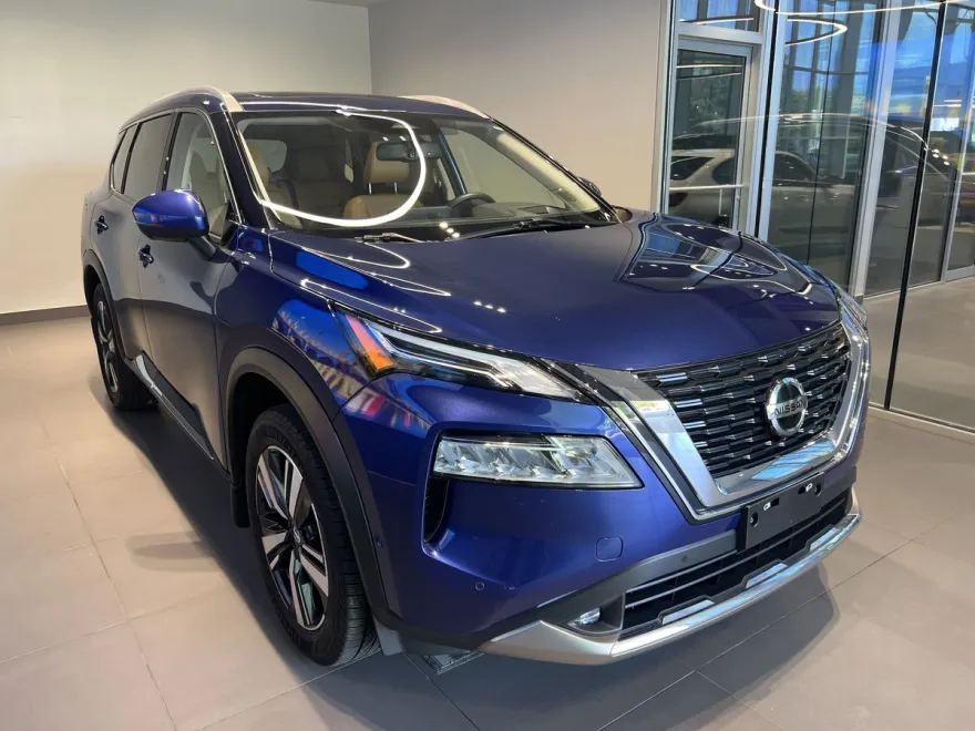 2021 Nissan Rogue AWD Platinum photo 1