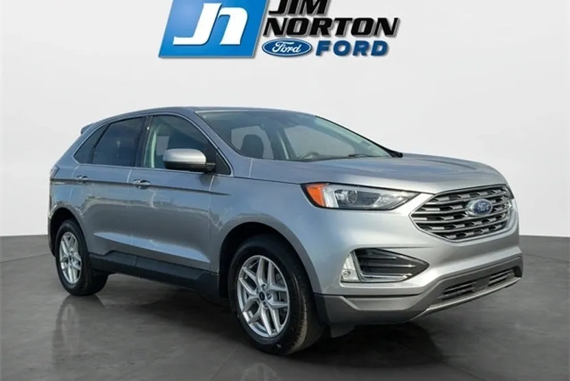 2022 Ford Edge SEL photo 1
