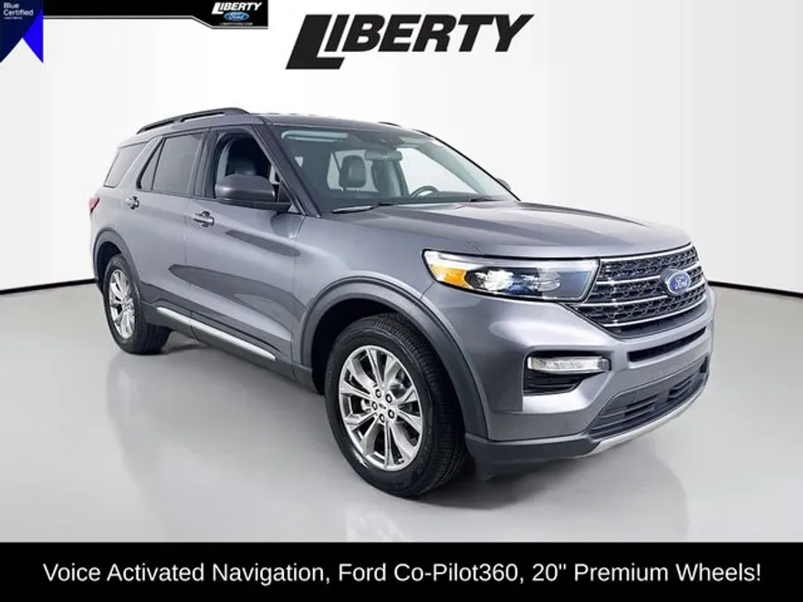 2022 Ford Explorer XLT photo 1