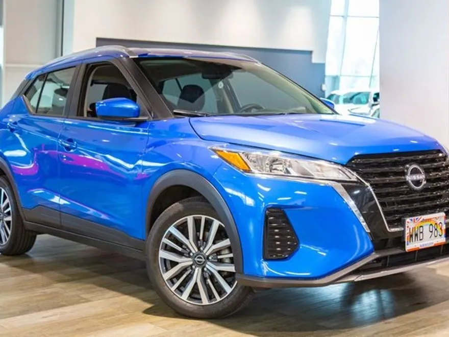 2023 Nissan Kicks SV photo 1