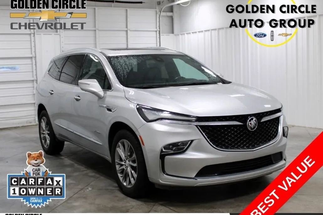 2022 Buick Enclave Avenir photo 1