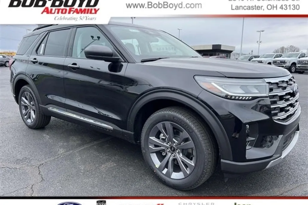 2025 Ford Explorer photo 1