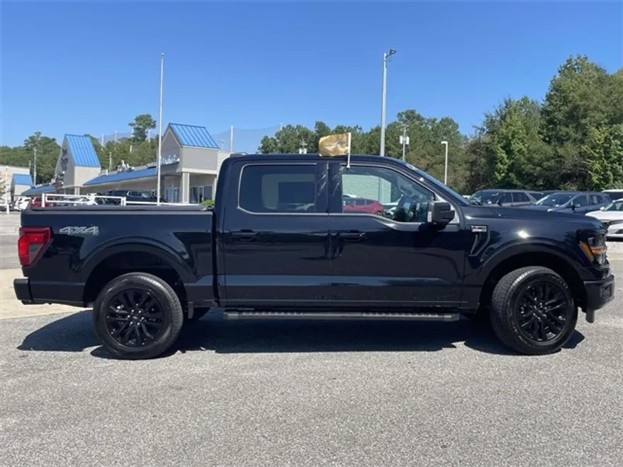 2024 Ford F-150 XLT photo 1
