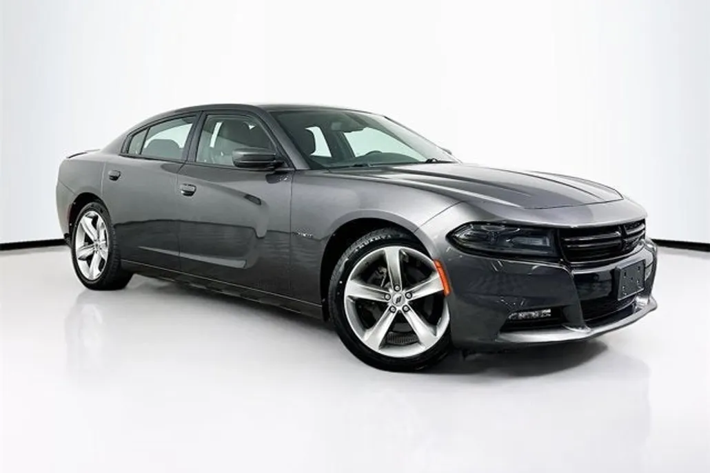 2018 Dodge Charger R/T photo 1