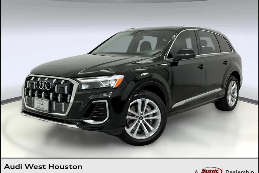 2025 Audi Q7 55 Premium Plus photo 1