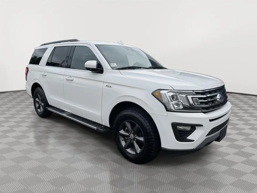 2021 Ford Expedition XLT photo 1