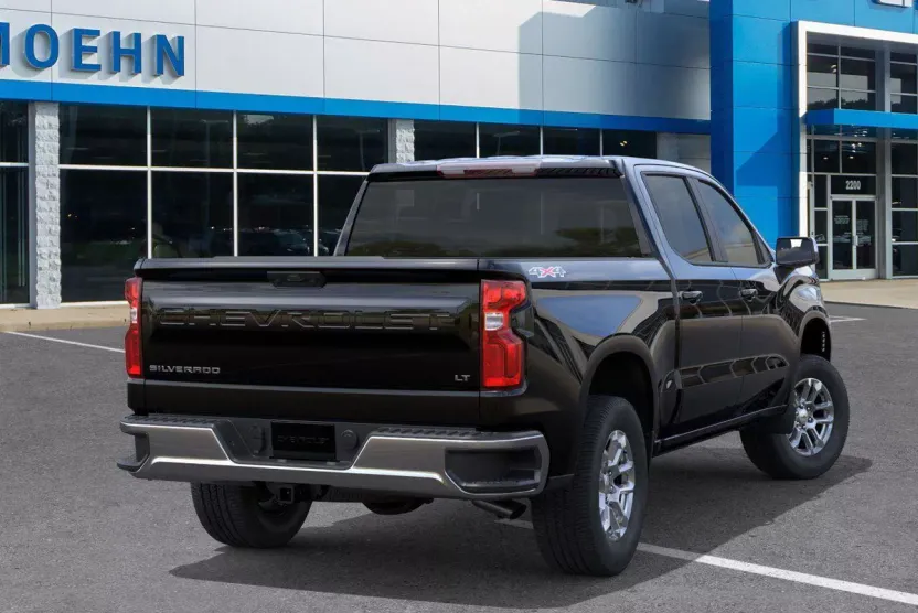 2026 Chevrolet Silverado 1500 LT photo 1