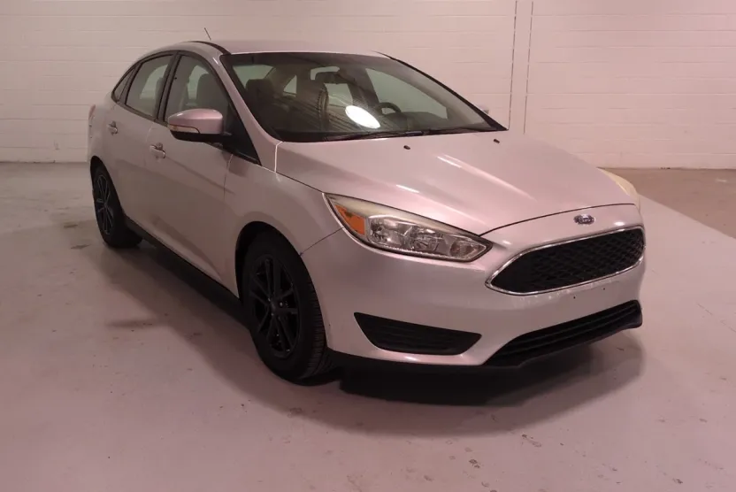 2015 Ford Focus SE photo 1