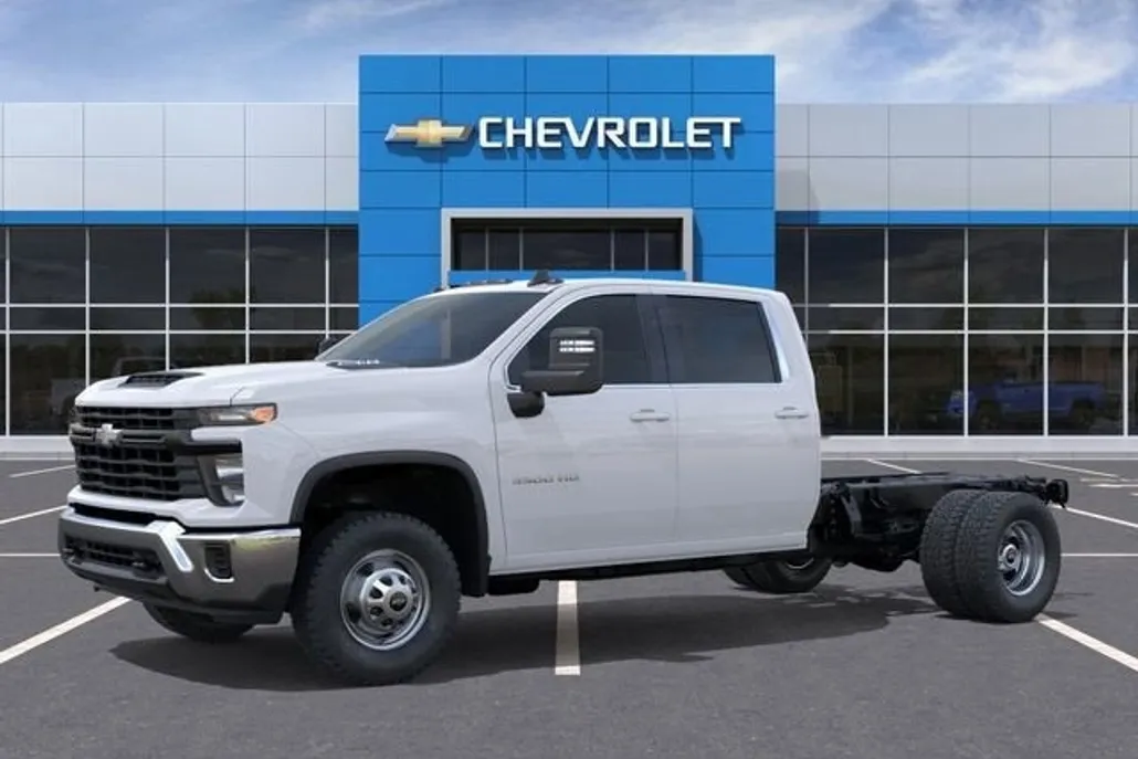2025 Chevrolet Silverado 3500HD Work Truck photo 1