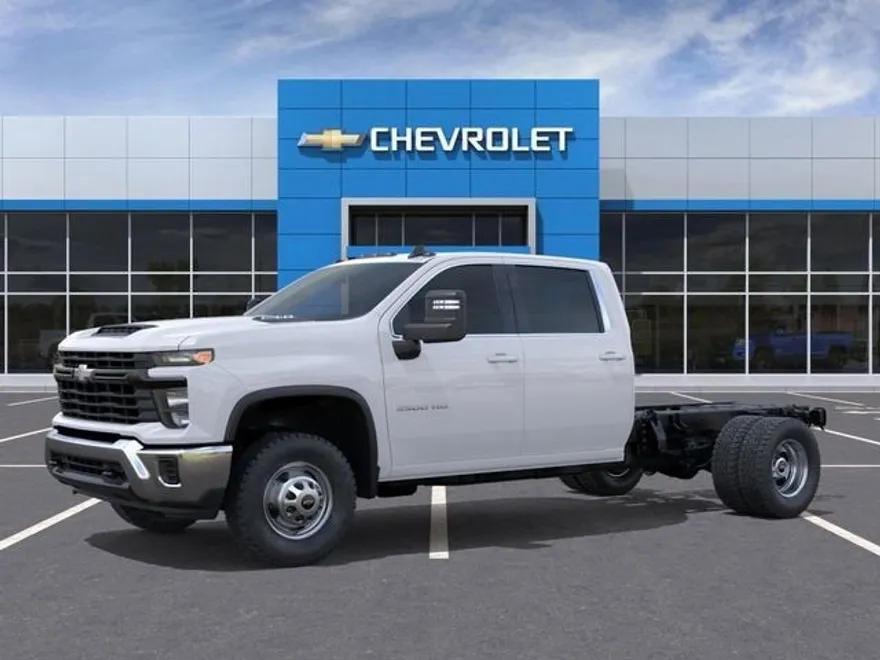 2025 Chevrolet Silverado 3500HD Work Truck photo 1