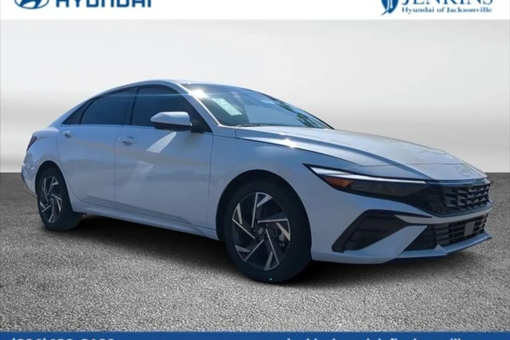 2025 Hyundai Elantra SEL Convenience photo 1