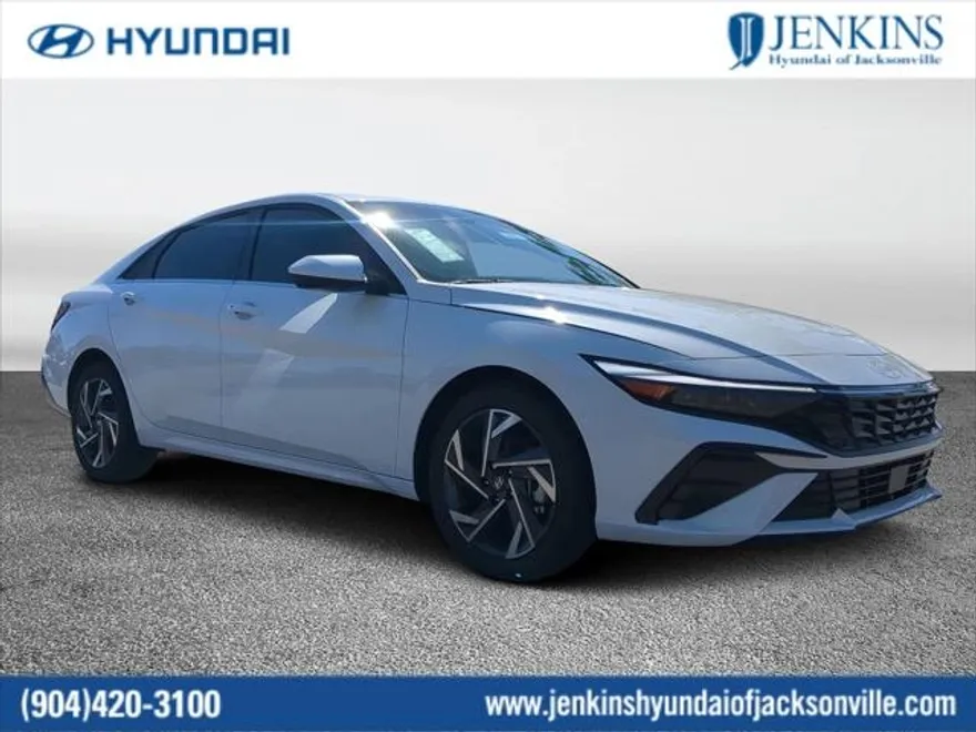 2025 Hyundai Elantra SEL Convenience photo 1