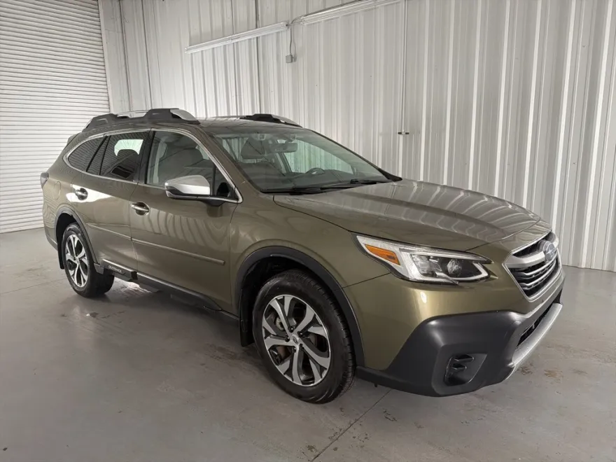 2021 Subaru Outback Touring photo 1