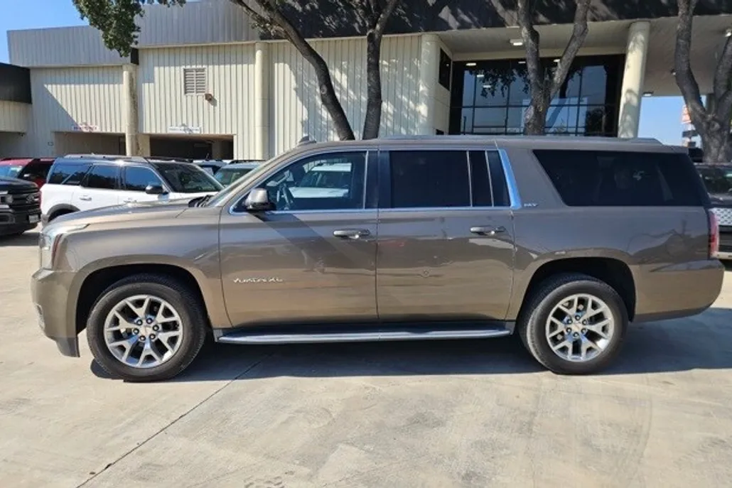 2016 Gmc Yukon XL SLT photo 1
