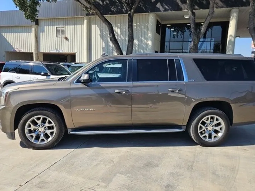 2016 Gmc Yukon XL SLT photo 1