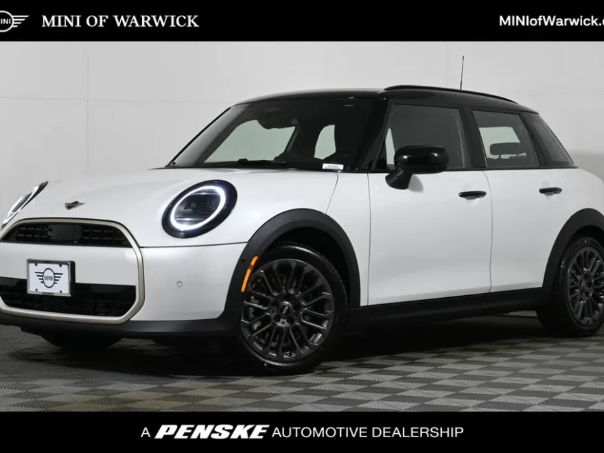 2026 Mini Cooper 4 Door Hardtop Signature photo 1