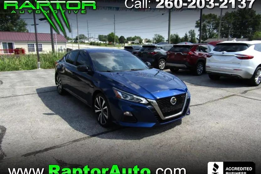 2021 Nissan Altima 2.5 SR photo 1