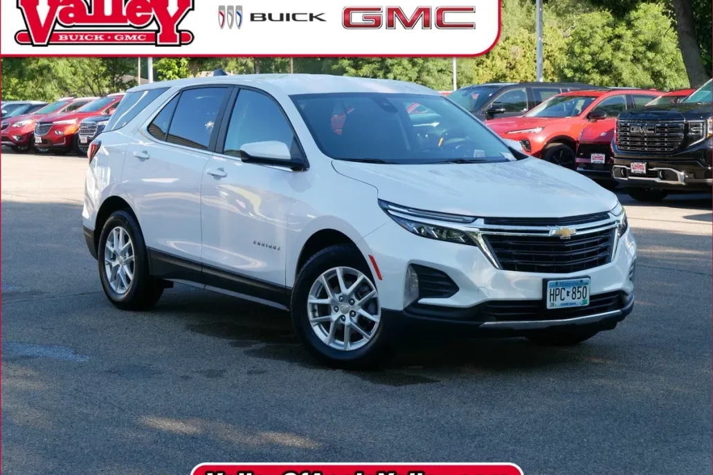 2022 Chevrolet Equinox LT photo 1