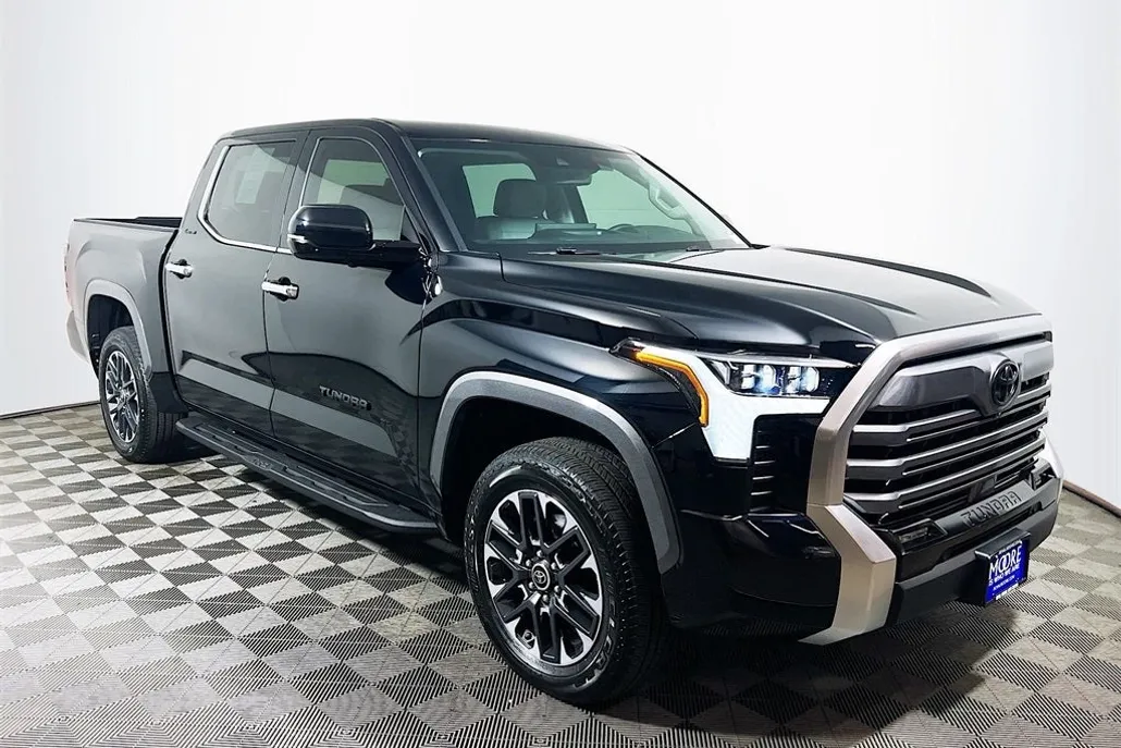 2024 Toyota Tundra Limited photo 1