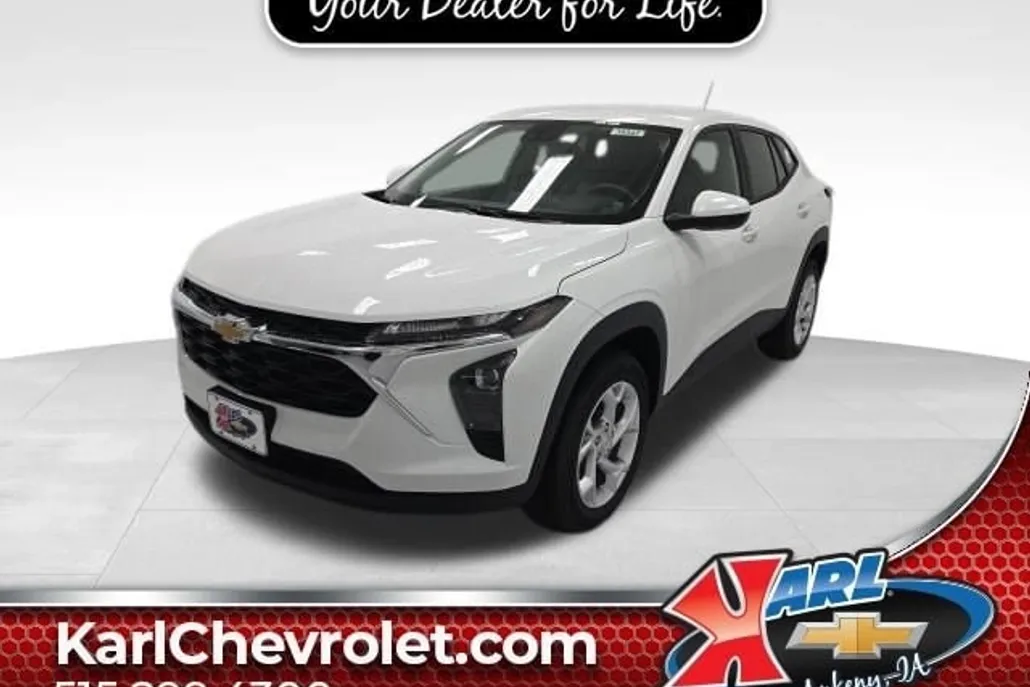 2026 Chevrolet Trax LS photo 1
