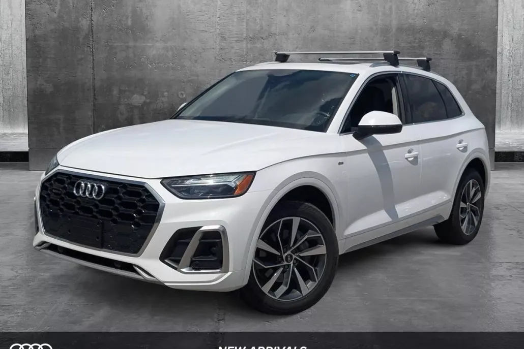 2023 Audi Q5 S line Premium Plus photo 1