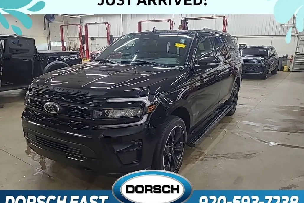 2022 Ford Expedition MAX Limited photo 1