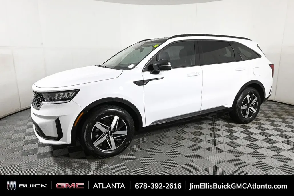 2023 Kia Sorento S photo 1