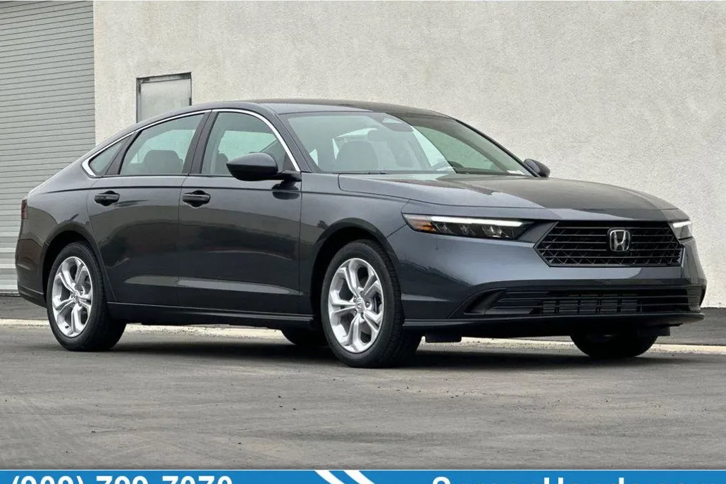2025 Honda Accord LX photo 1