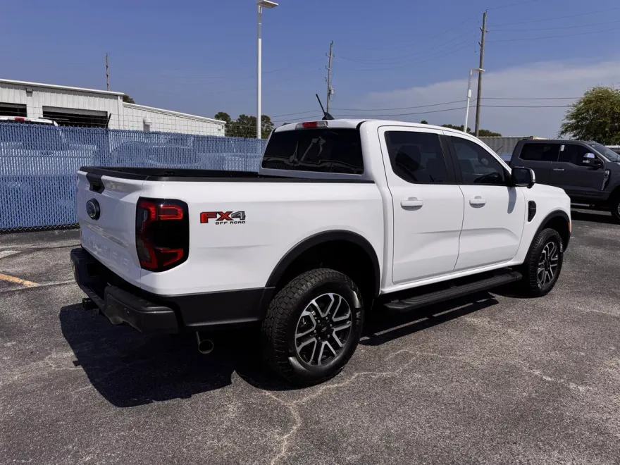 2025 Ford Ranger Lariat photo 1