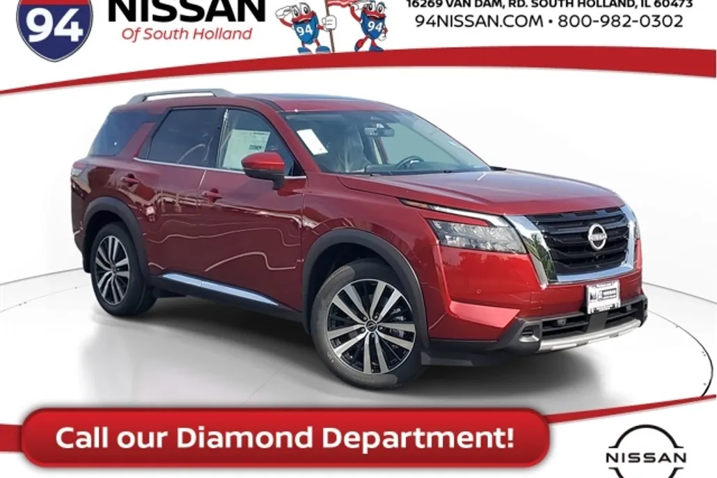 2025 Nissan Pathfinder Platinum photo 1