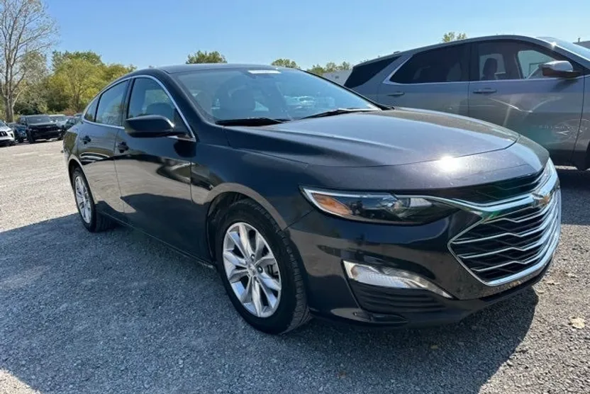 2023 Chevrolet Malibu 1LT photo 1