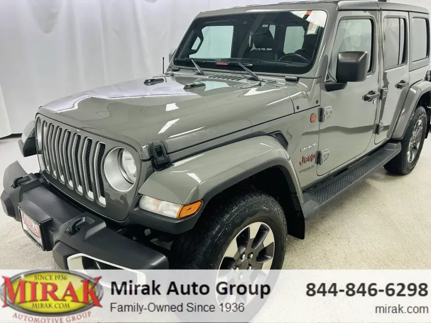 2021 Jeep Wrangler Unlimited Sahara photo 1