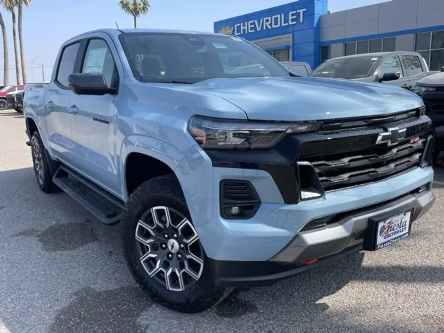 2025 Chevrolet Colorado Z71 photo 1