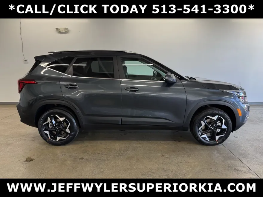 2025 Kia Seltos EX photo 1
