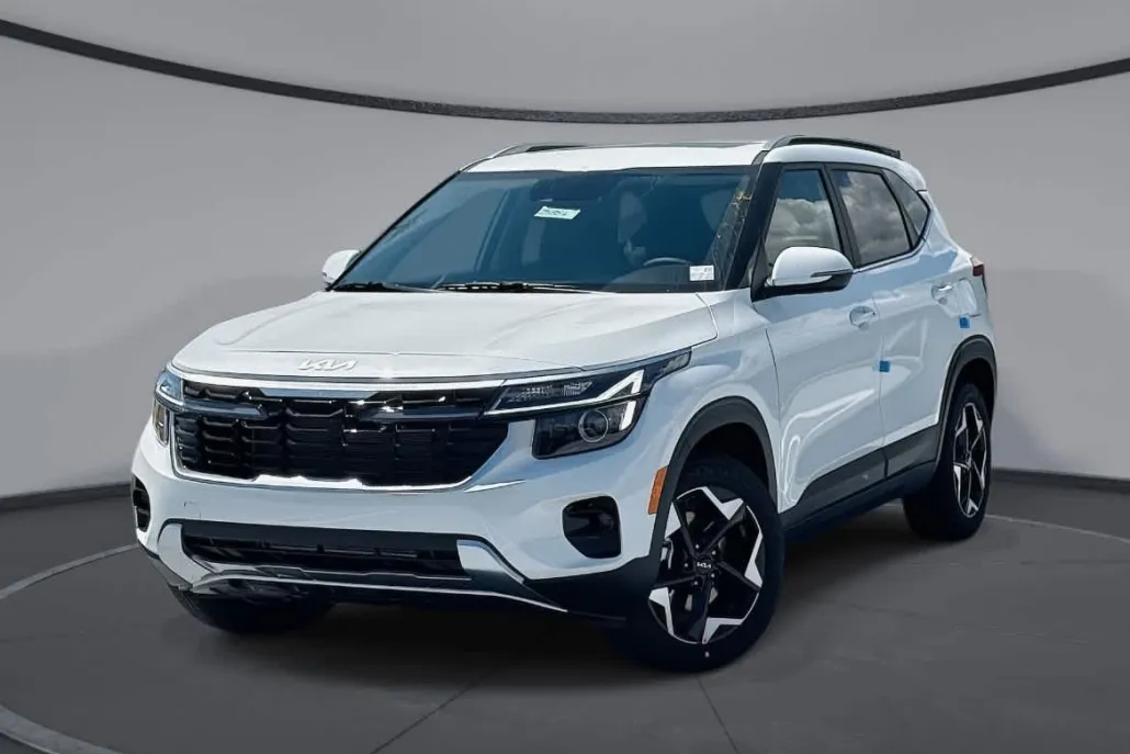 2025 Kia Seltos EX photo 1
