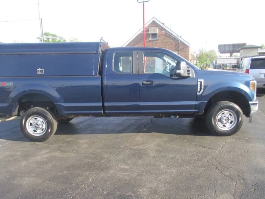 2018 Ford F-350 XL photo 1