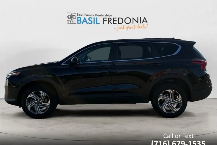 2021 Hyundai Santa Fe SE photo 1